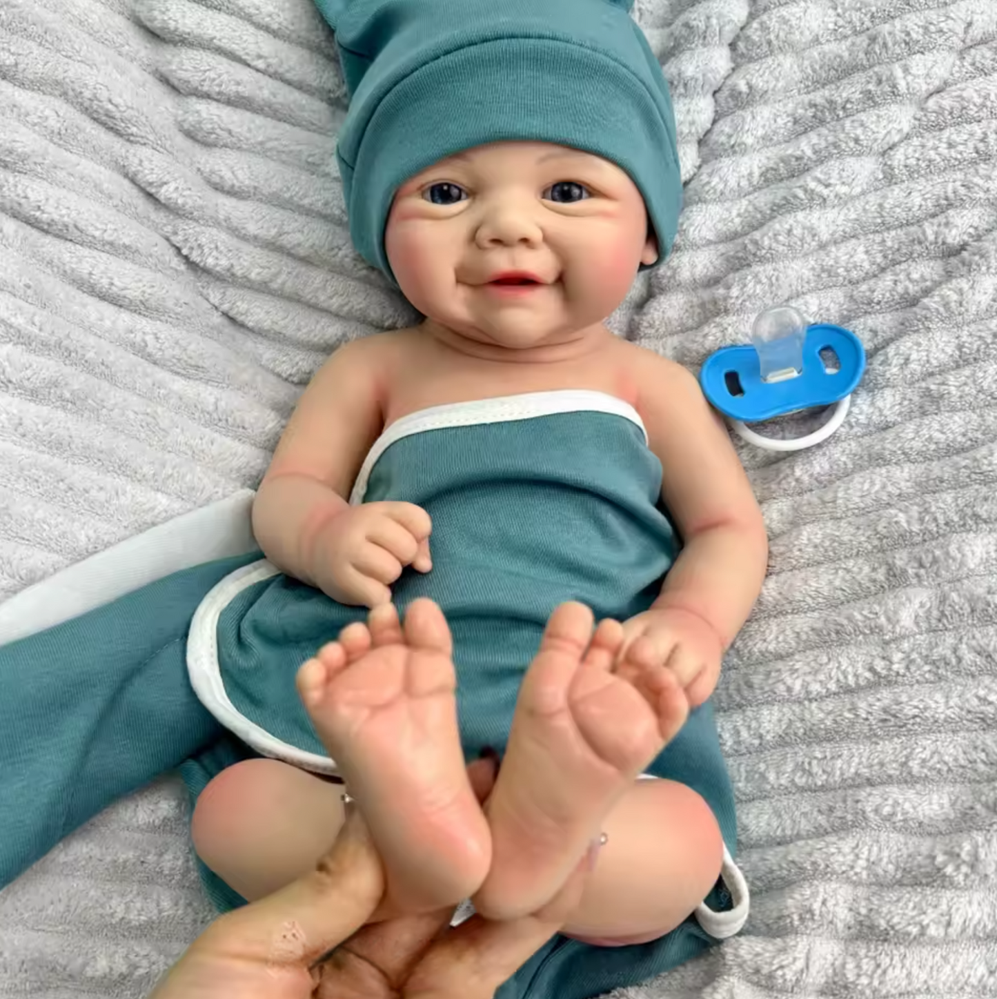 Vivienne Full Silicone Baby Doll – 17-Inch Reborn Boy or Girl